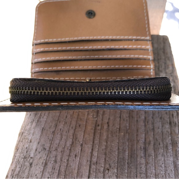 Patricia Nash handbag and match wallet Italian leather maps suede lining . - Picture 13 of 14